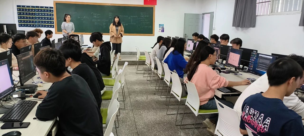 云南國土資源職業(yè)學(xué)院2024年技能競賽“應(yīng)用軟件系統(tǒng)開發(fā)”賽項(xiàng)圓滿落幕，助力云南軟件開發(fā)人才培養(yǎng)